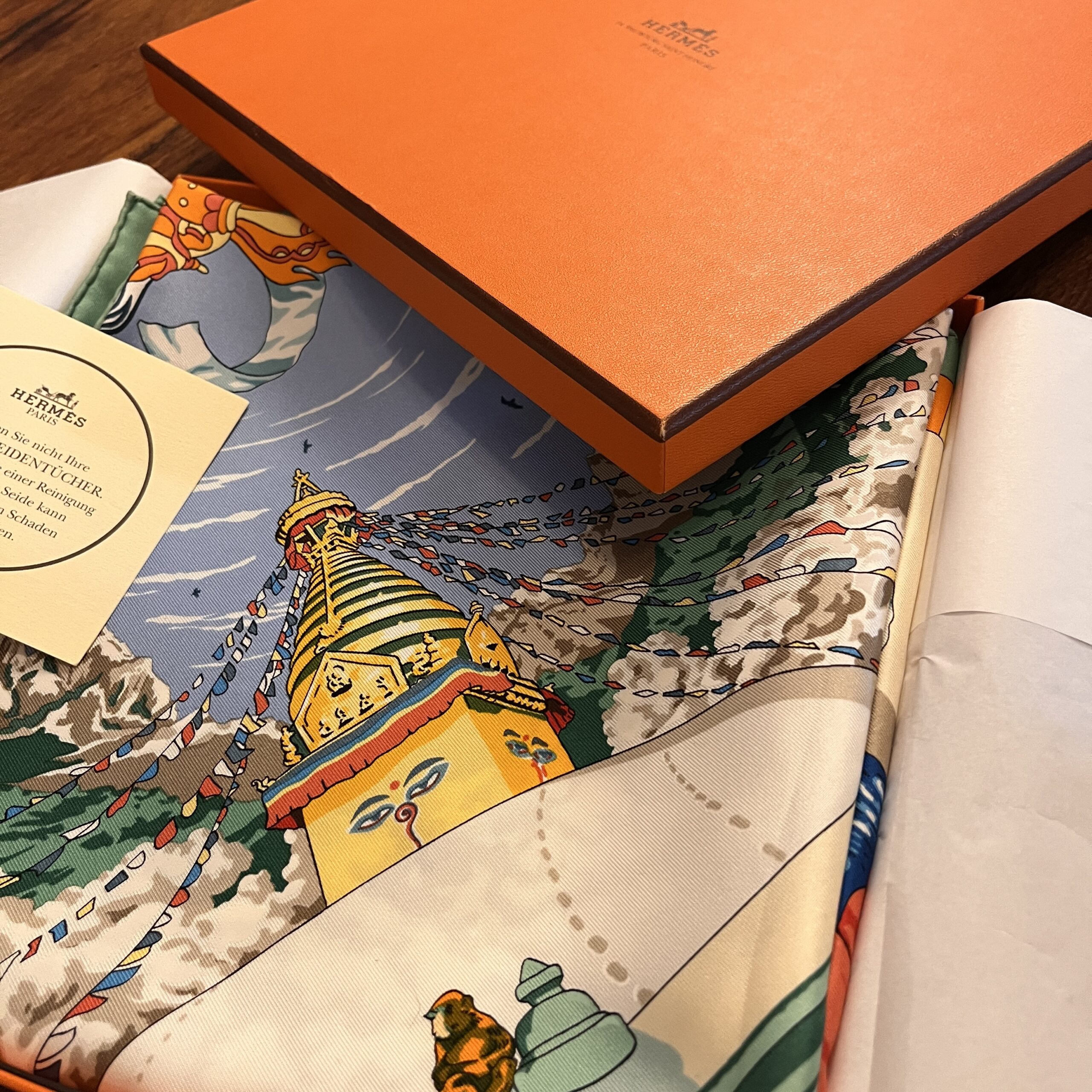 Hermes Scarf Prieres au Vent MINT! In Perfect Box and Tissue!