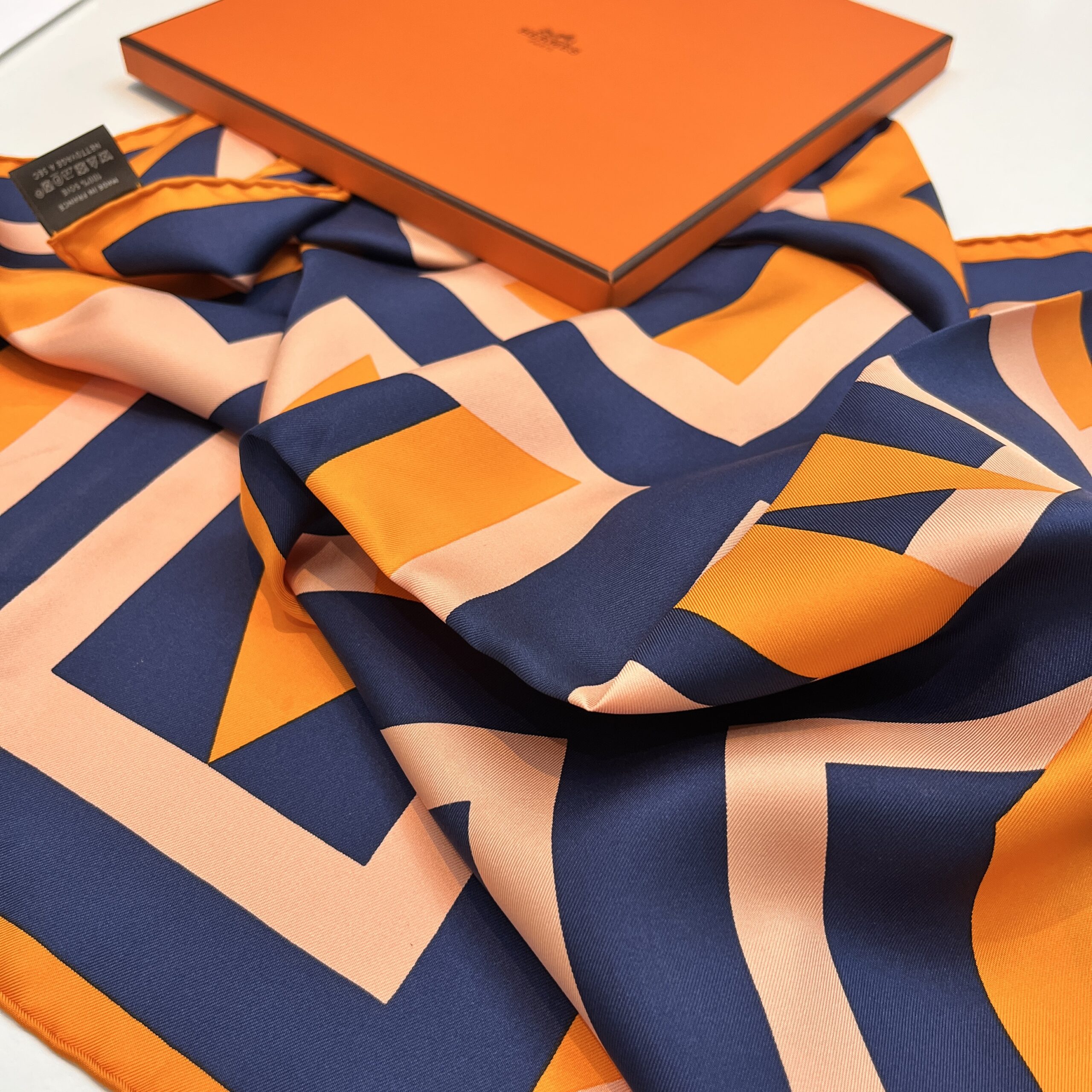 Hermes Lettres Au Carre (Letter Square) with Perfect Box, Tissue and Card