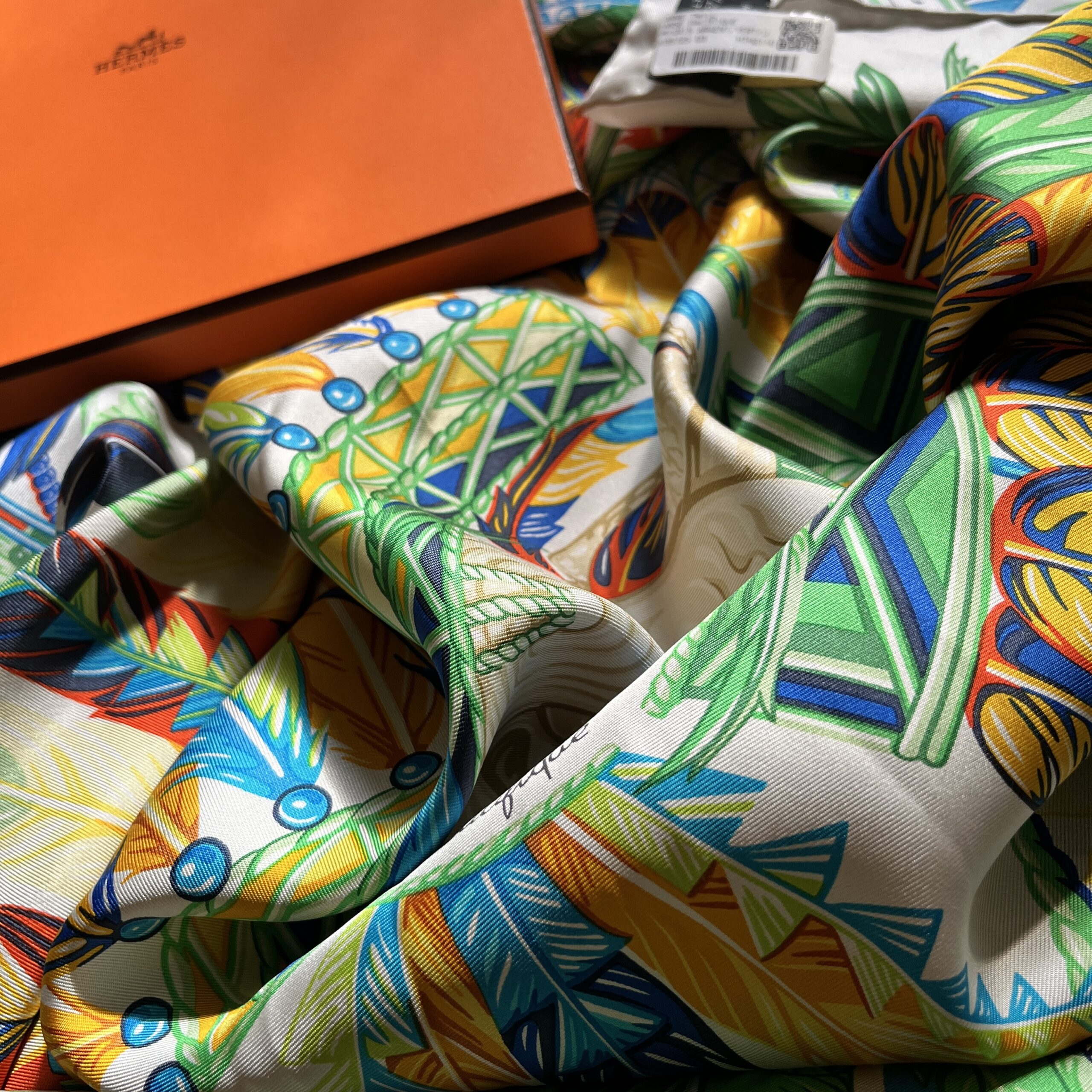 Hermes Danse Pacifique MINT! With Sales Tag in Pristine Original Box